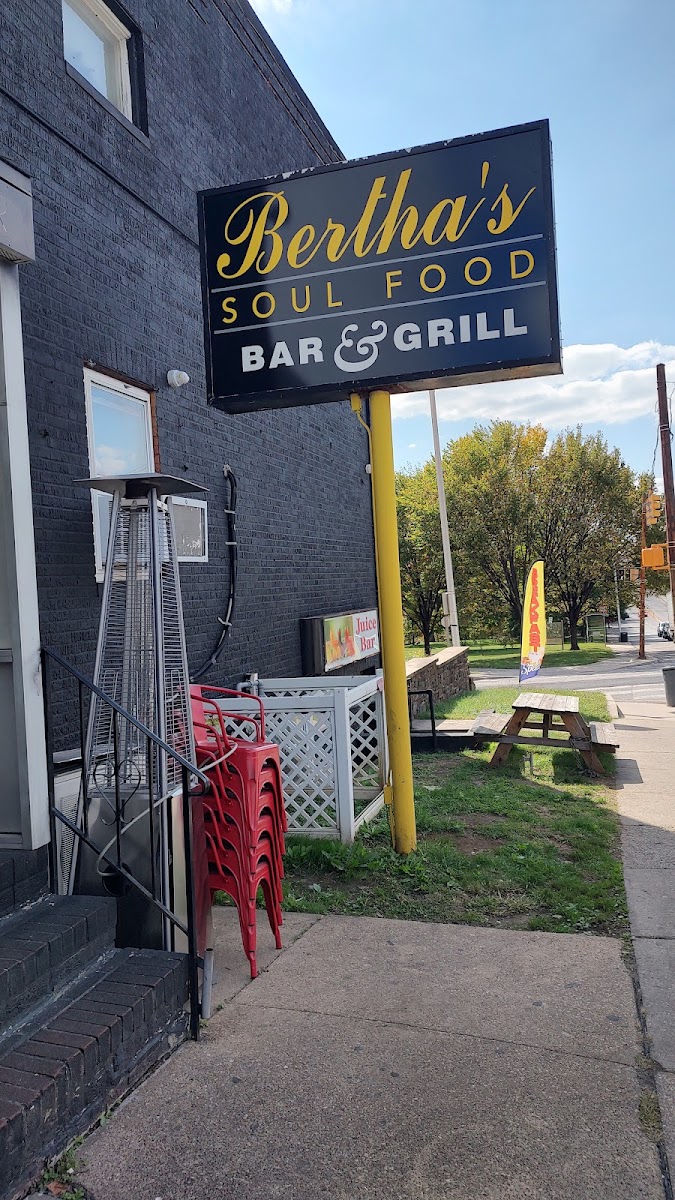 Bertha's Soul Food Bar And Grill